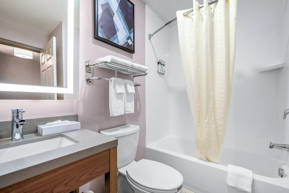 Фото Candlewood Suites Bordentown-Trenton by Ihg