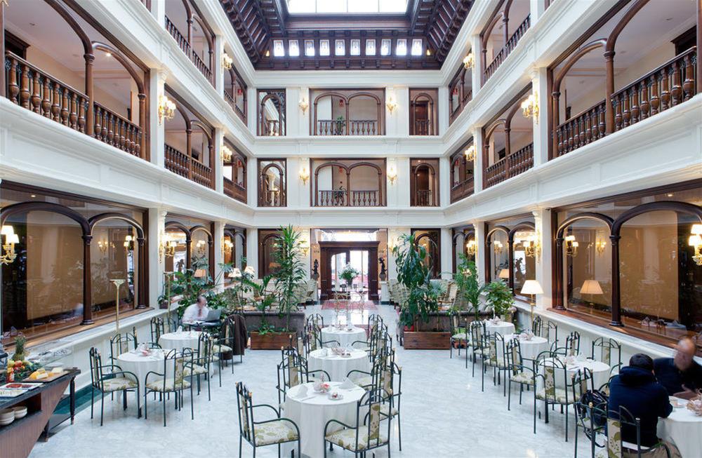 Фото отеля 1