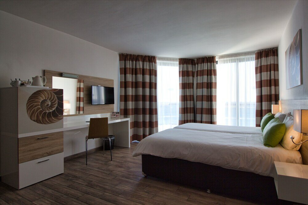 Фото Ax Odycy Hotel