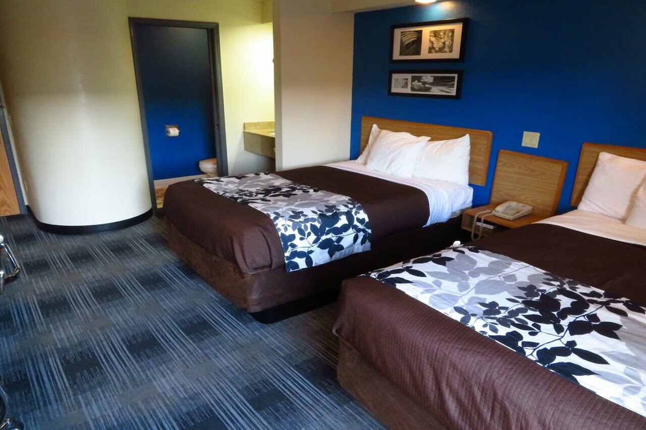 Фото Rodeway Inn At Six Flags