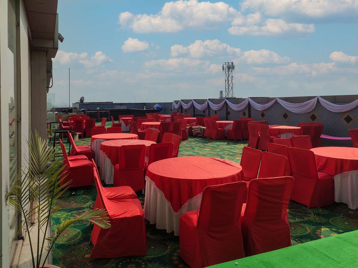 Фото Comfort Inn Tulip Heights