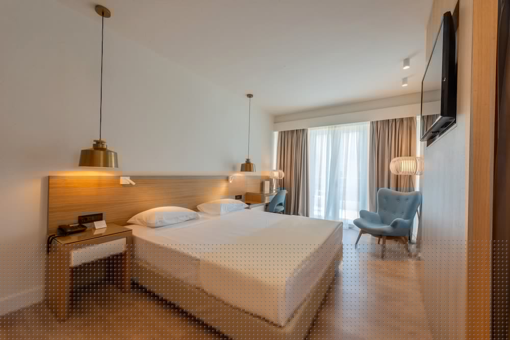 Фото Pharae Palace Hotel