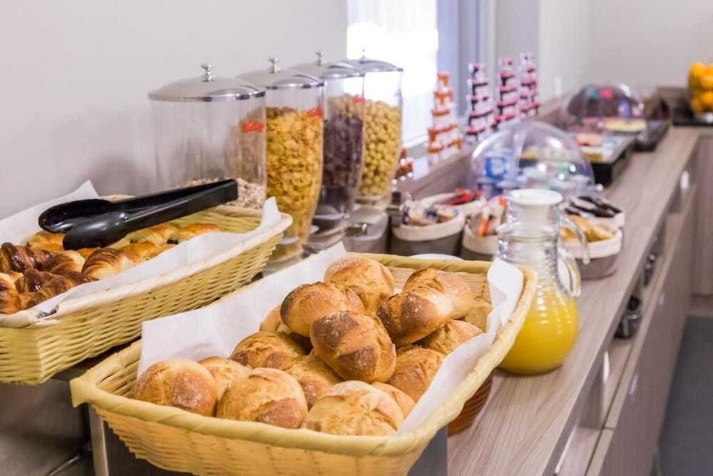 Фото Appart Hotel Elypseo Strasbourg Port