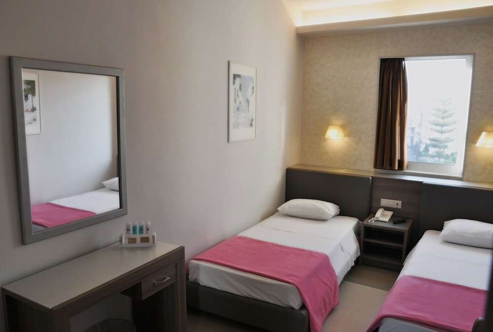 Фото Astron Hotel