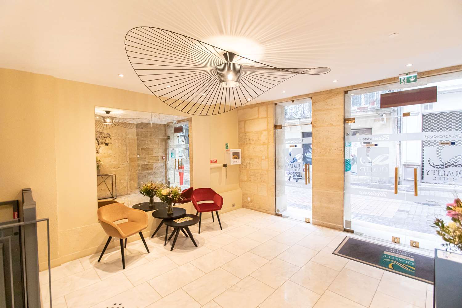 Фото Quality Hotel Bordeaux Centre