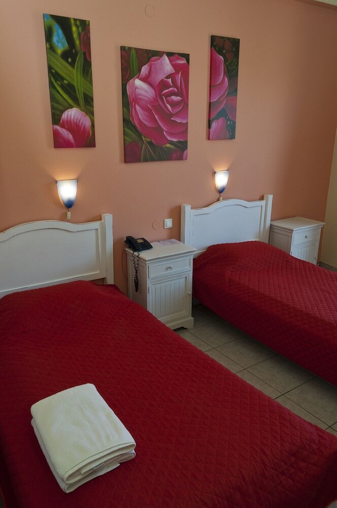 Фото Hotel Krystal