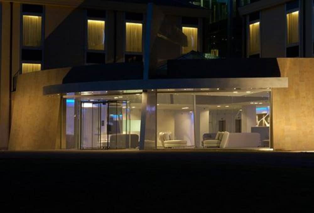 Фото A Point Arezzo Park Hotel