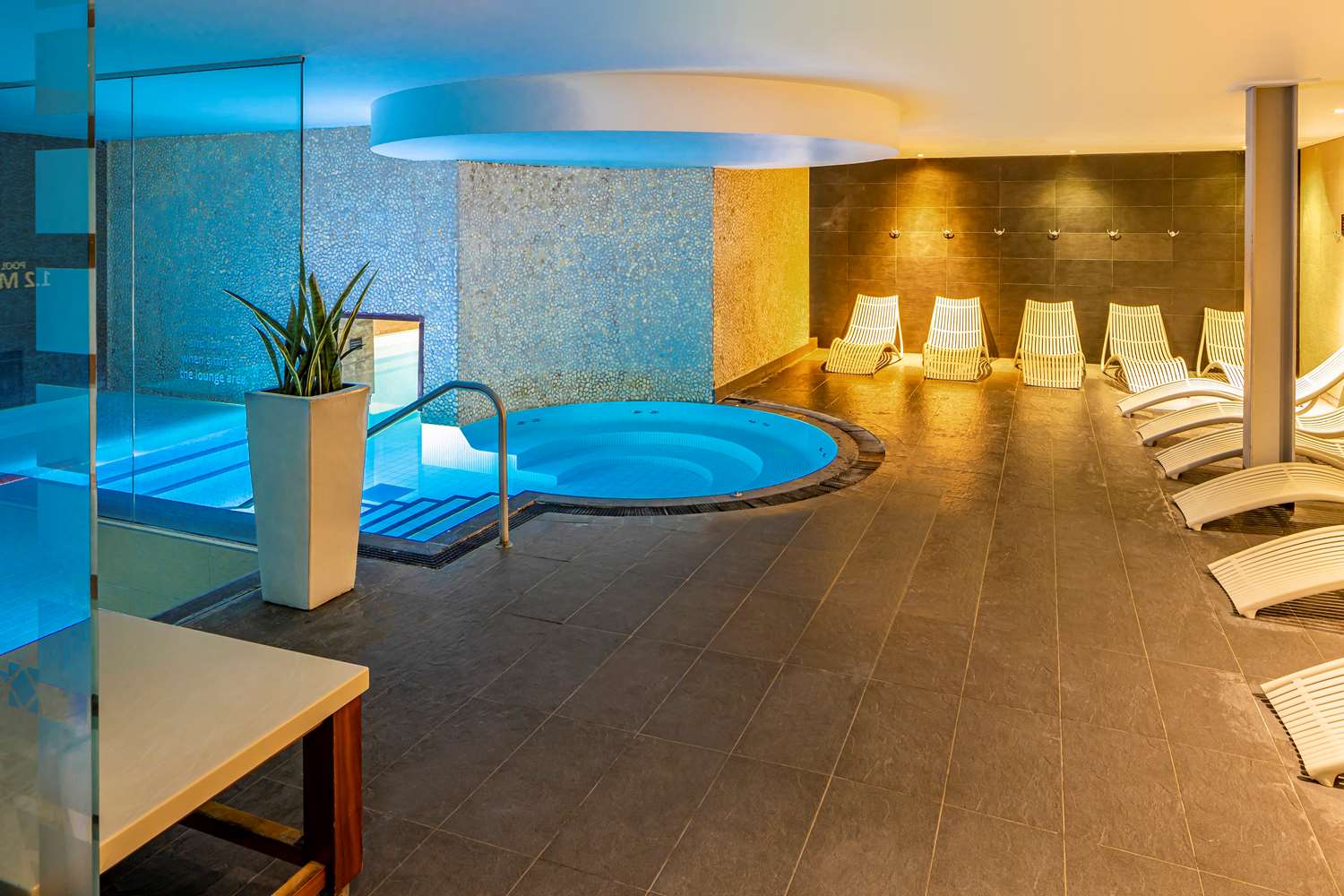 Фото DoubleTree by Hilton Hotel & SPA Chester