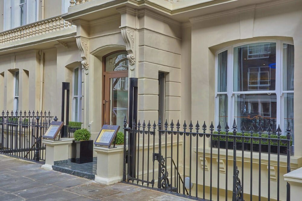 Фото Norfolk Towers Paddington Hotel