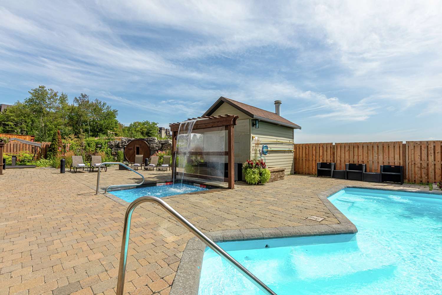 Фото DoubleTree by Hilton Quebec Resort