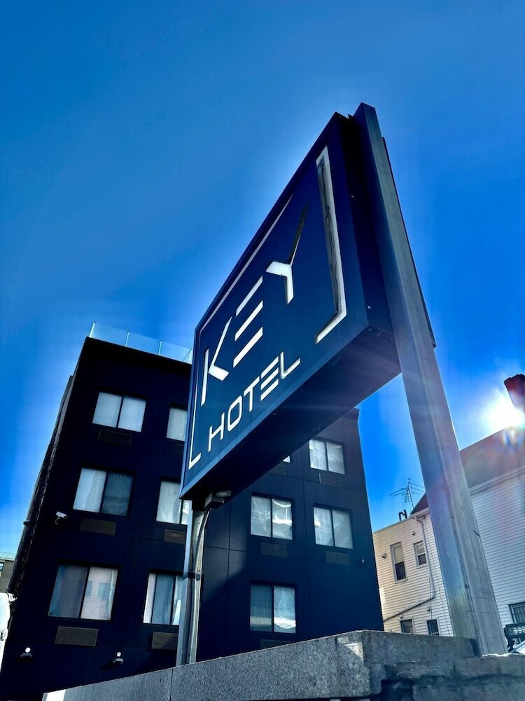 Фото Hotel Key LaGuardia Airport