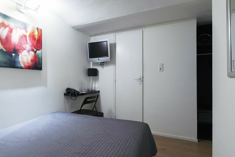 Фото Quentin England Hotel