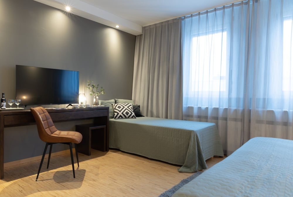 Фото Paragon Apartments