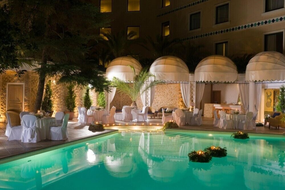 Фото Royal Olympic Hotel