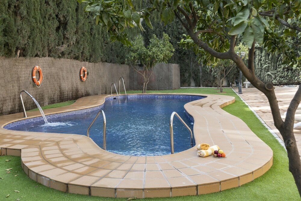 Фото Hotel Plaza del Castillo