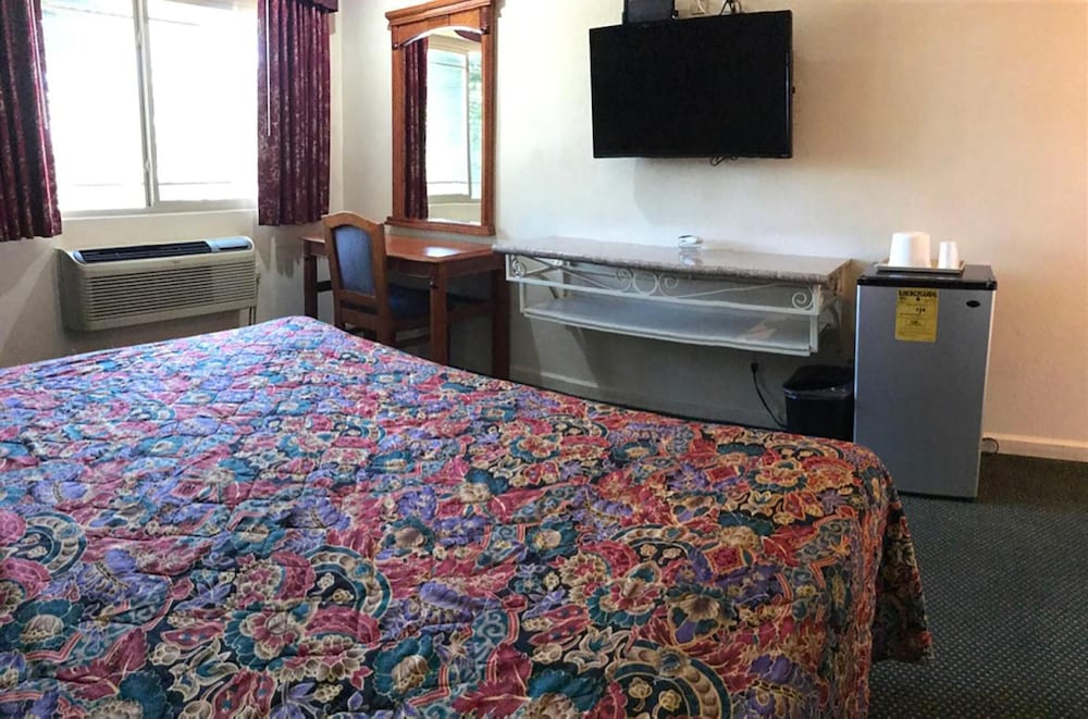 Фото Starlight Inn Canoga Park