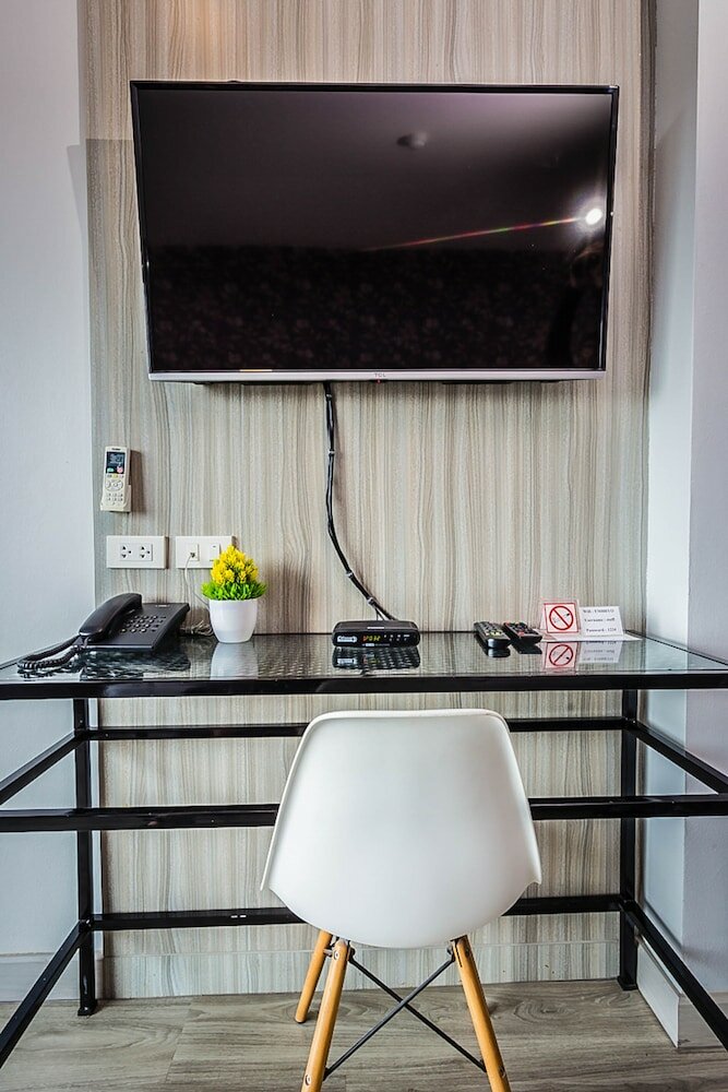 Фото Embryo Hotel