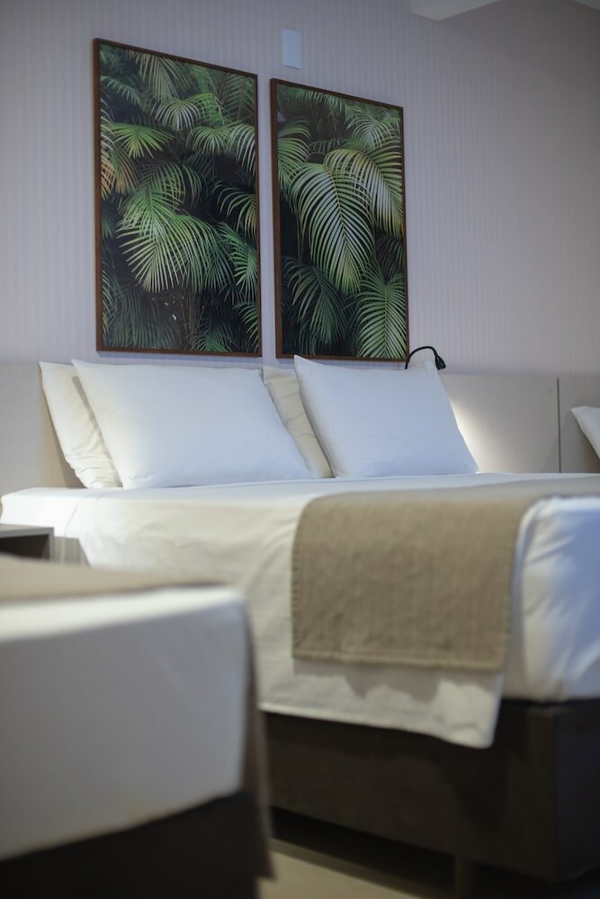 Фото Bristol Infinity Hotel