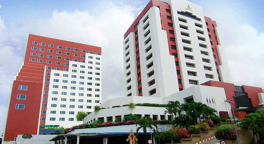 Фото отеля 1