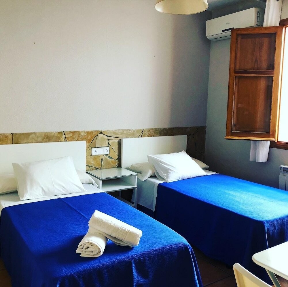 Фото Hostal Moscatel