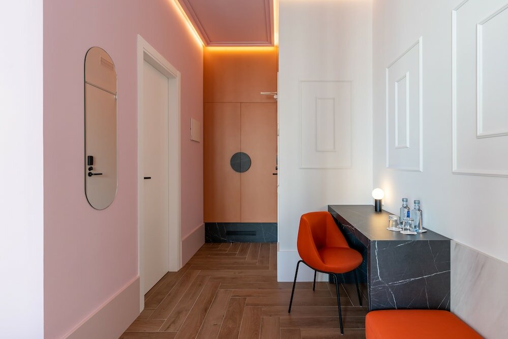 Фото Ikonik Gran VIA