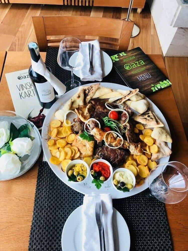 Фото Villas and Apartments Oaza