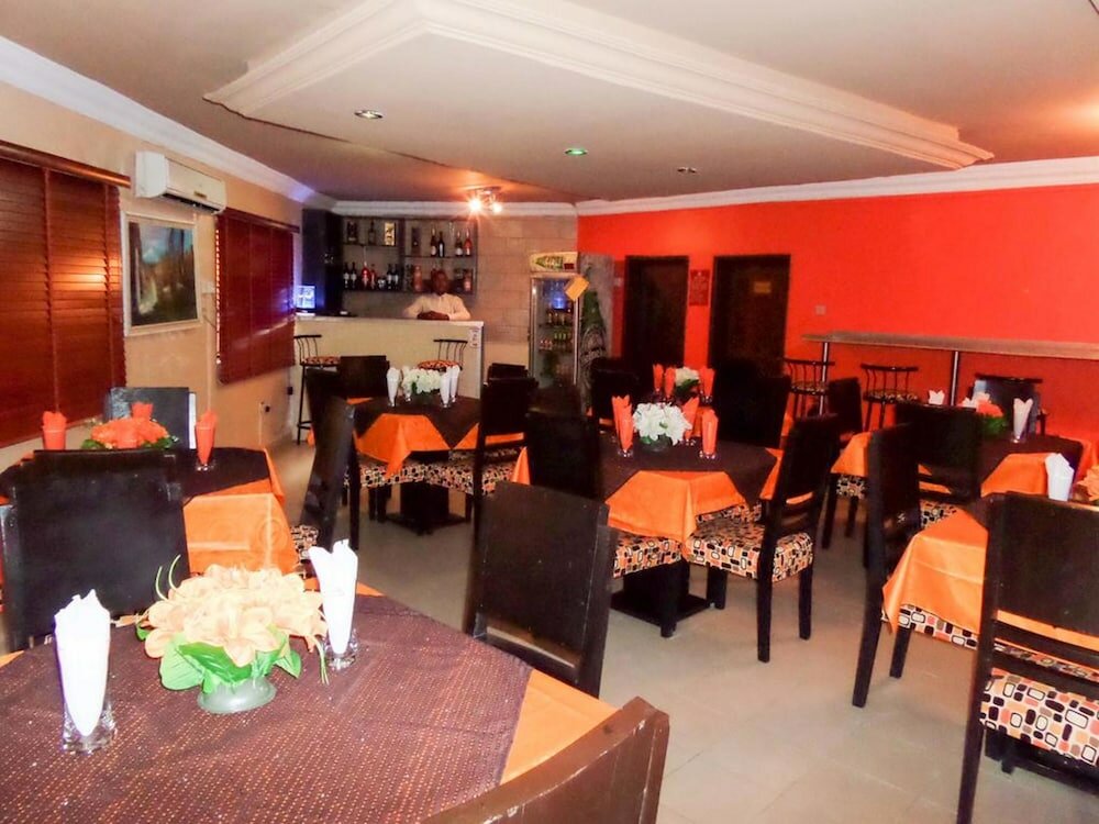 Фото Peerage Retreat and Resort