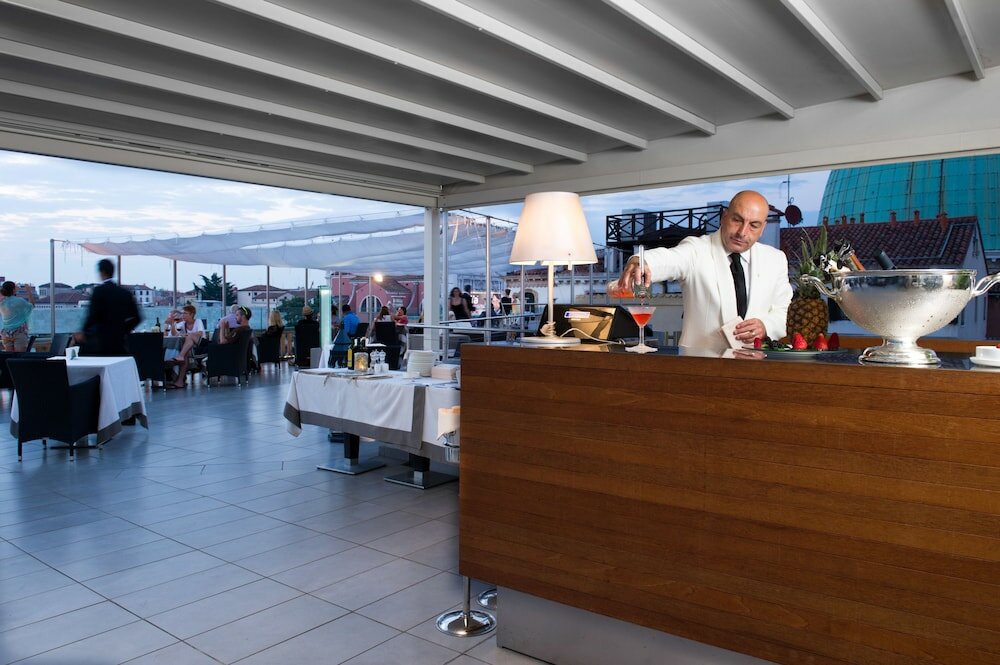 Фото Hotel Carlton on the Grand Canal