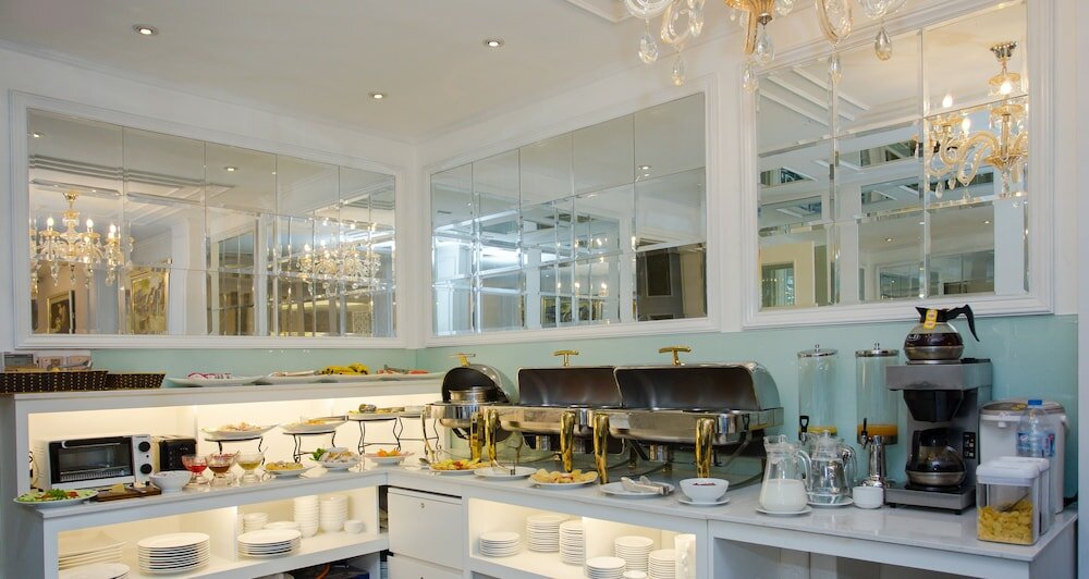 Фото Luxury Old Quarter Hotel & Gym