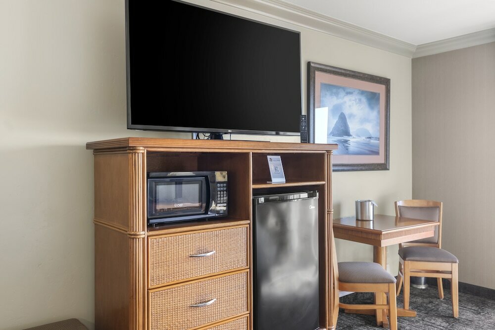 Фото Surf & Sand Lodge