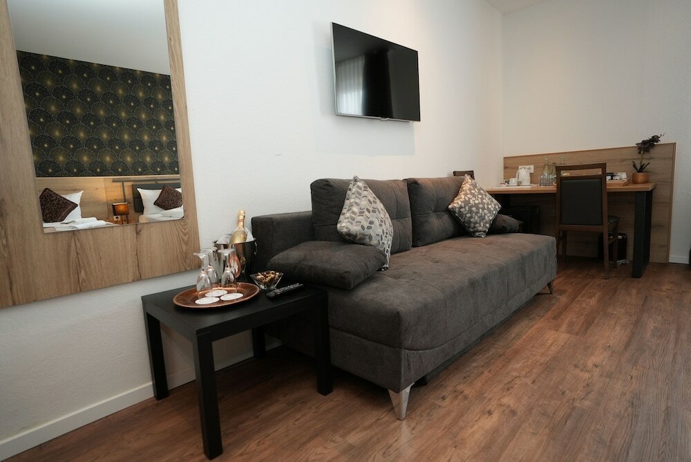 Фото Hotel Attaché