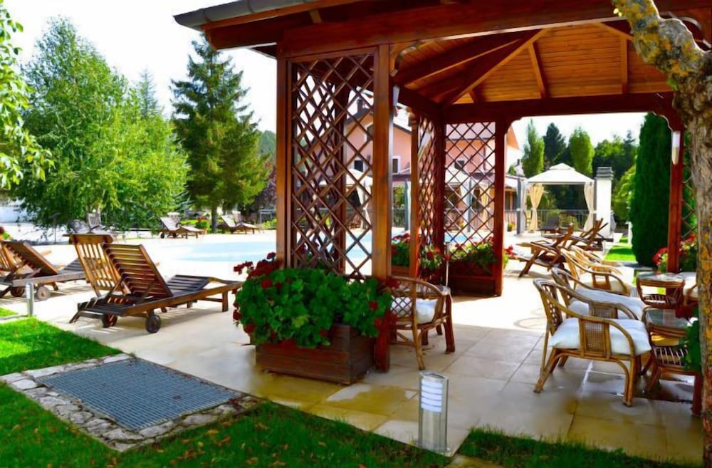 Фото отеля 4