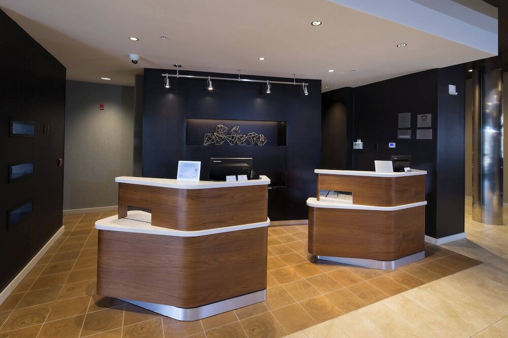 Фото Courtyard Bay City