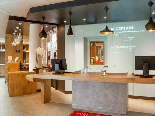 Внешний вид отеля Ibis Paris Porte de Clichy Centre в Клишах, фото 4