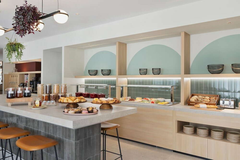 Фото Residence Inn by Marriott Geneva City Nations