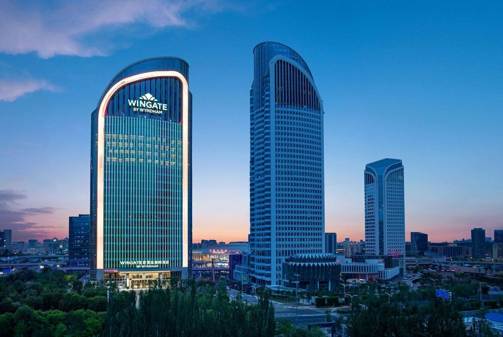 Фото отеля 1