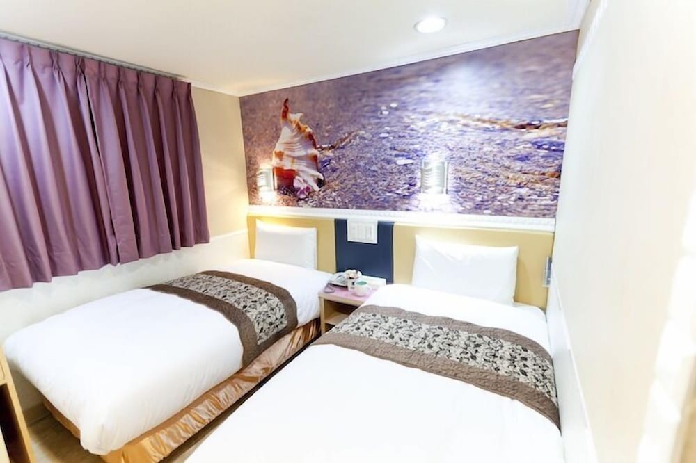 Фото The Dealer Hotel