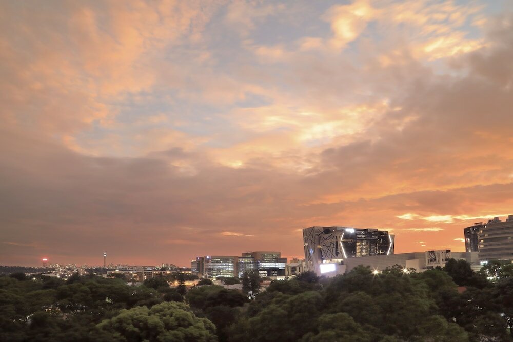 Фото Hyatt House Johannesburg Rosebank
