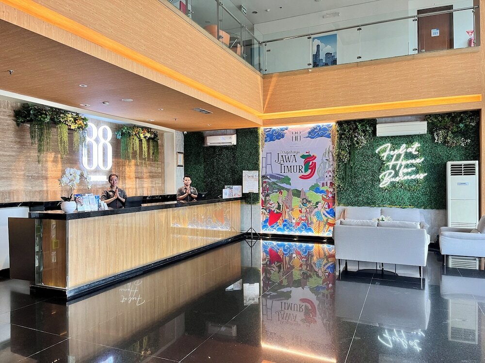 Фото Hotel 88 Embong Malang