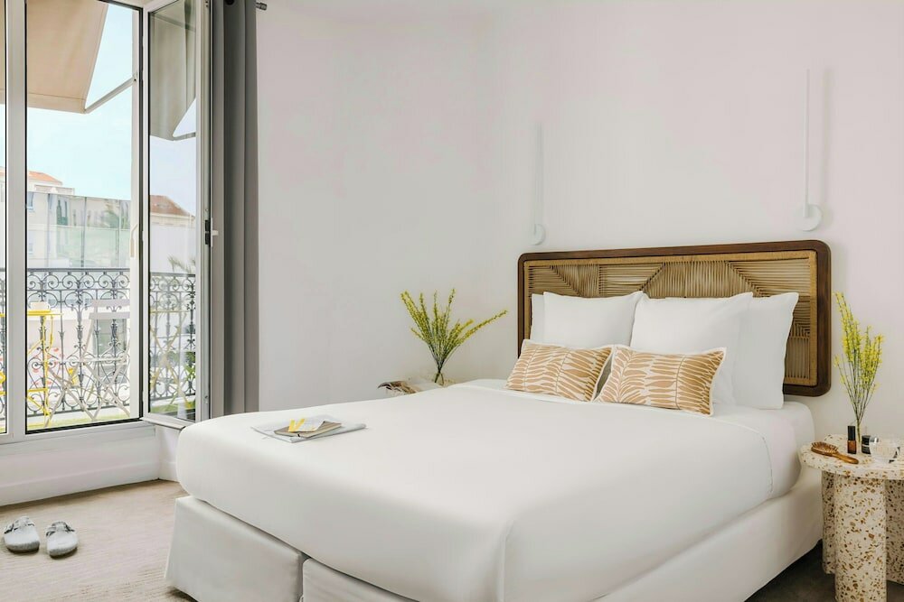 Фото Yelo Lumière by Sonder