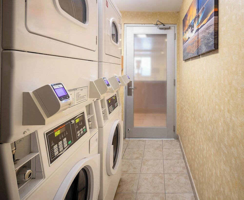 Фото Hilton Garden Inn Queens/JFK Airport