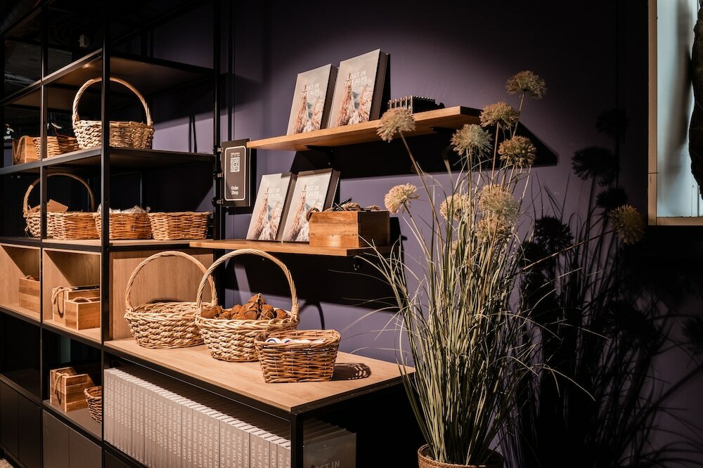 Фото Capsule Hotel - Alpine Garden Zurich Airport