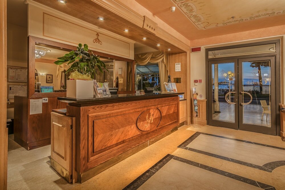 Фото Grande Albergo Sestri Levante