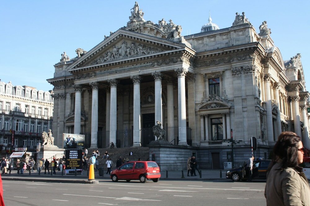 Фото отеля 1