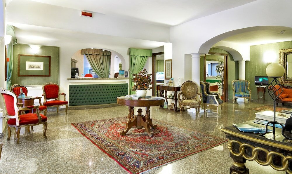 Фото Colonna Palace Mediterraneo