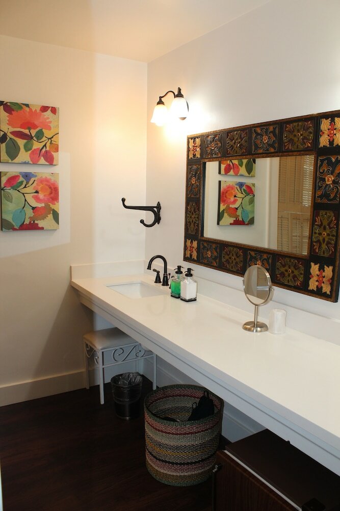 Фото Merritt House Hotel