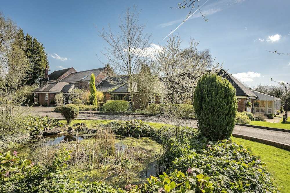 Фото Brook Marston Farm Hotel
