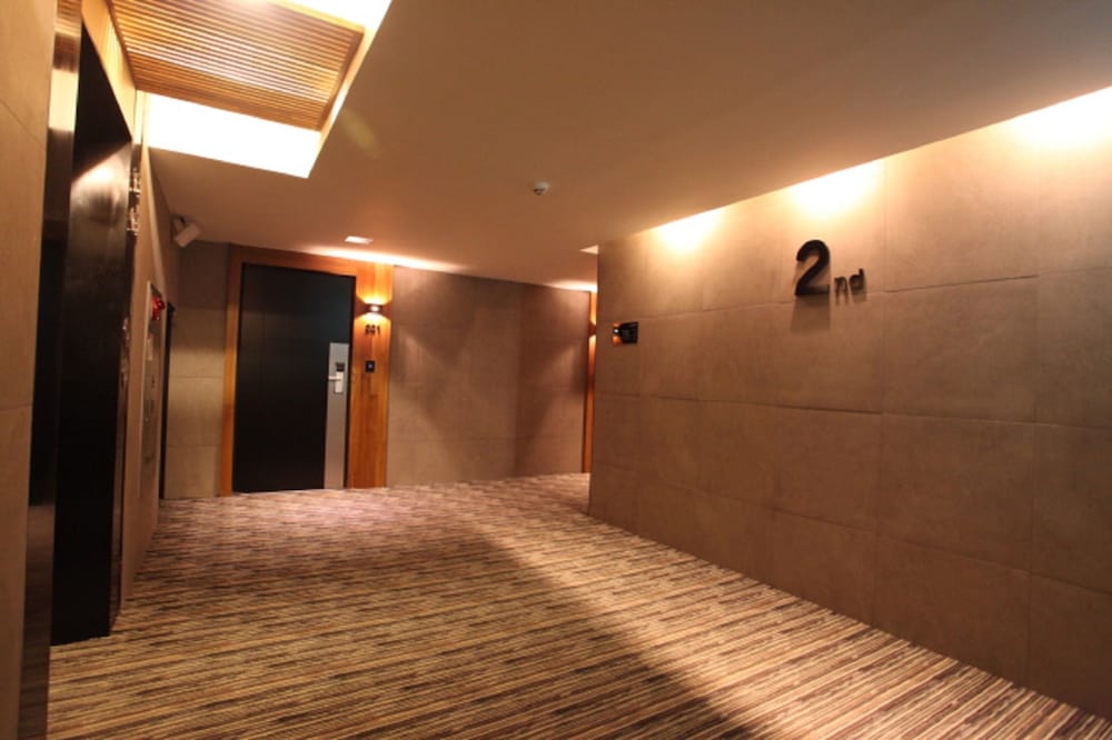 Фото Designers Hotel The Rich