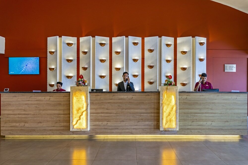 Фото Sterling Puri