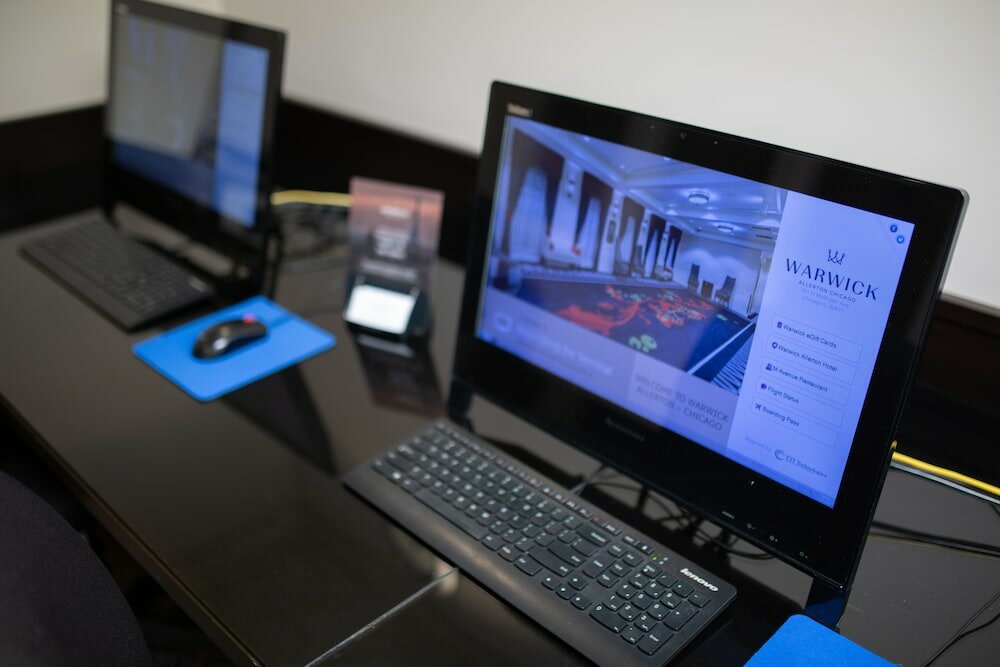 Фото Warwick Allerton - Chicago